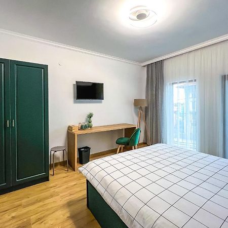 Deluxe Central Rooms Karlovo Exterior photo