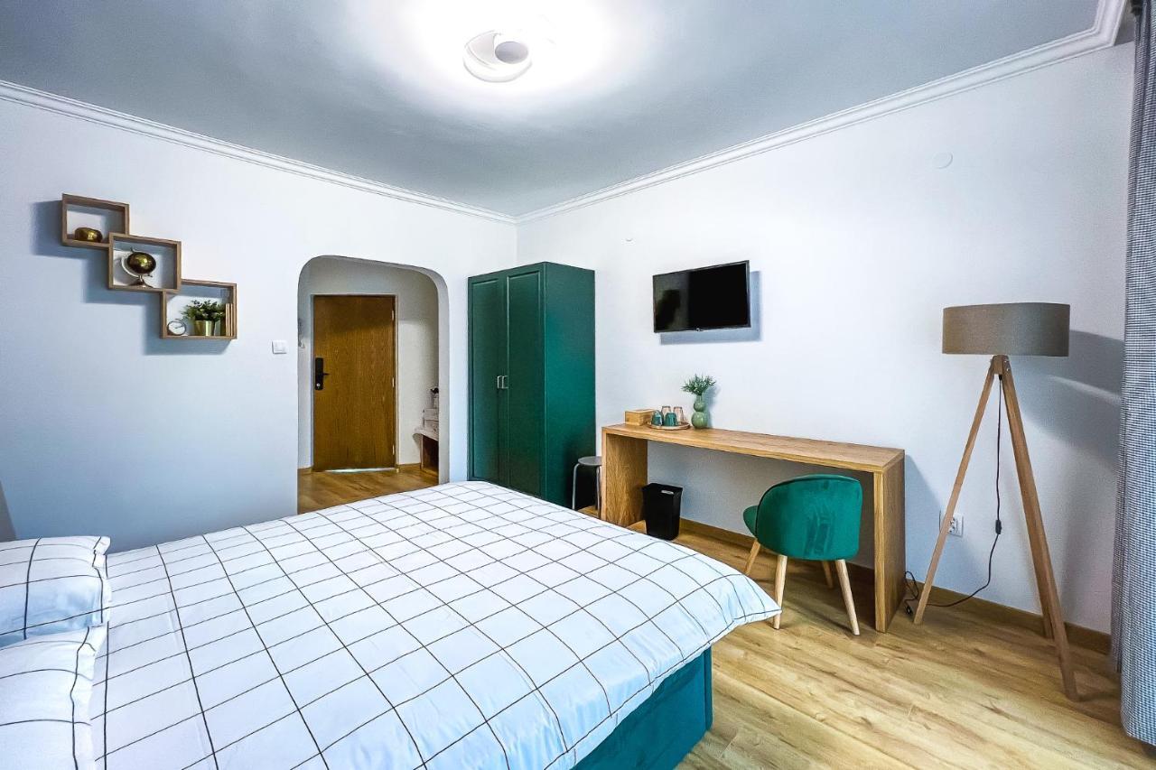 Deluxe Central Rooms Karlovo Exterior photo