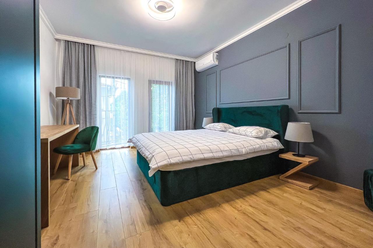 Deluxe Central Rooms Karlovo Exterior photo